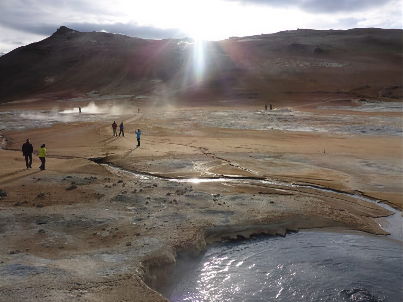 Yoga & Randonnée Retraite d'Automne Doré en Islande – Dates 2026