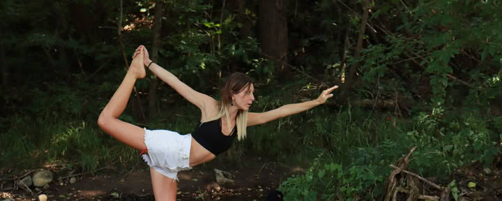 21 jours : Séjour écologique Terre et Esprit : voyage de yoga et de compétences pour une vie durable.