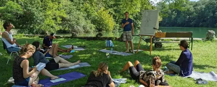 Yoga et méditation en marchant