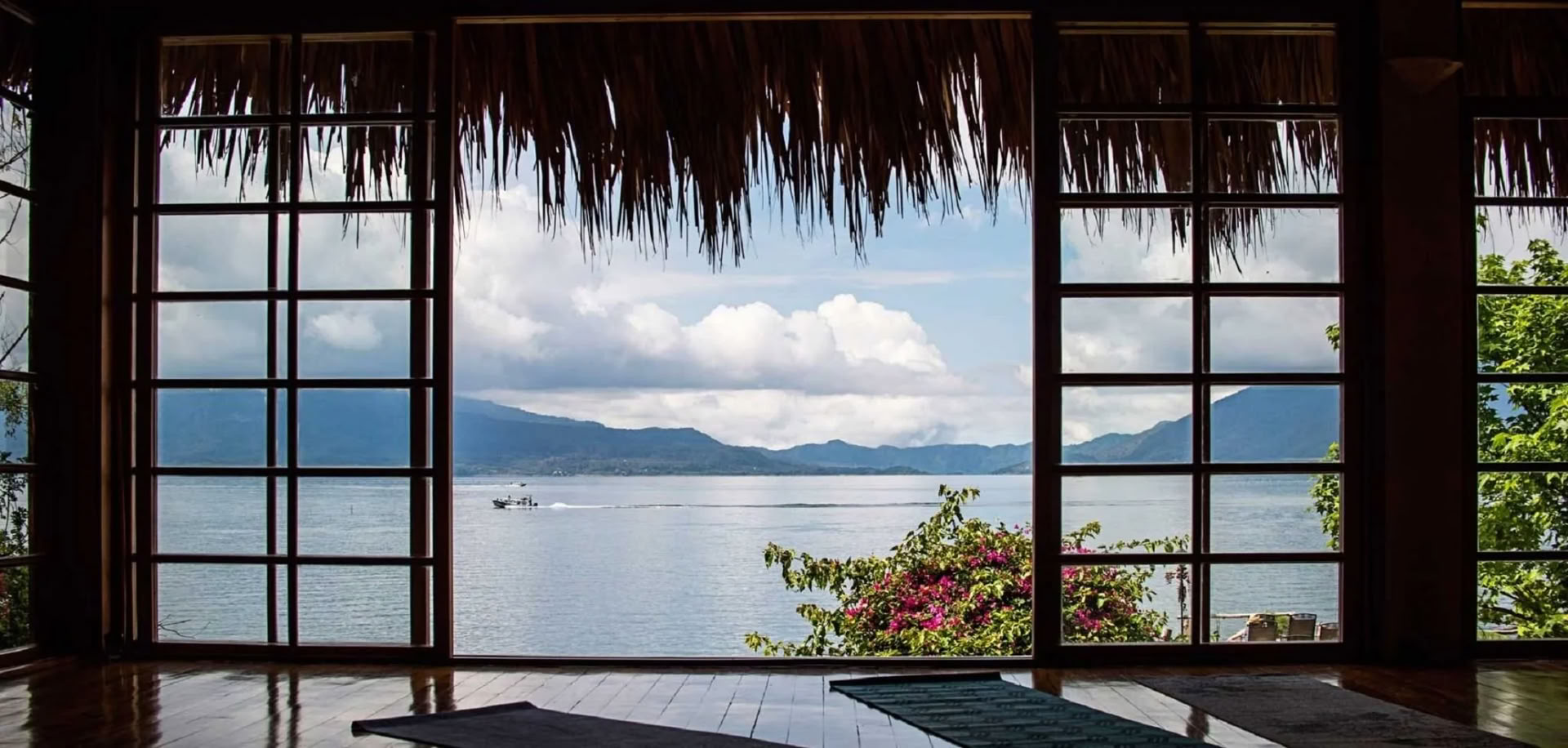 Guatemala Yoga & Intuition Retraite / Angela Lightsey & Laurie Kinkel — Villa Sumaya