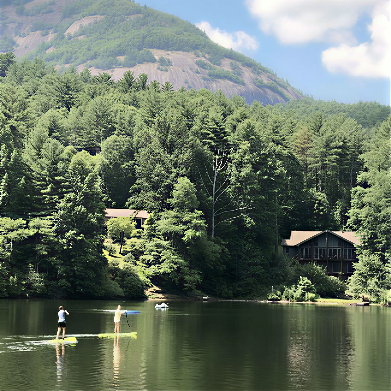 Paddle boarding au lac Holly Berry en Caroline du Nord