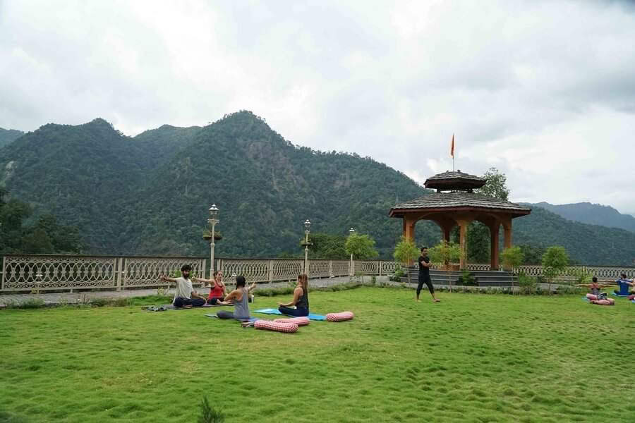 Formation de professeur de yoga de 500 heures à Rishikesh, Inde – 28 déc. - 18 févr. 2027