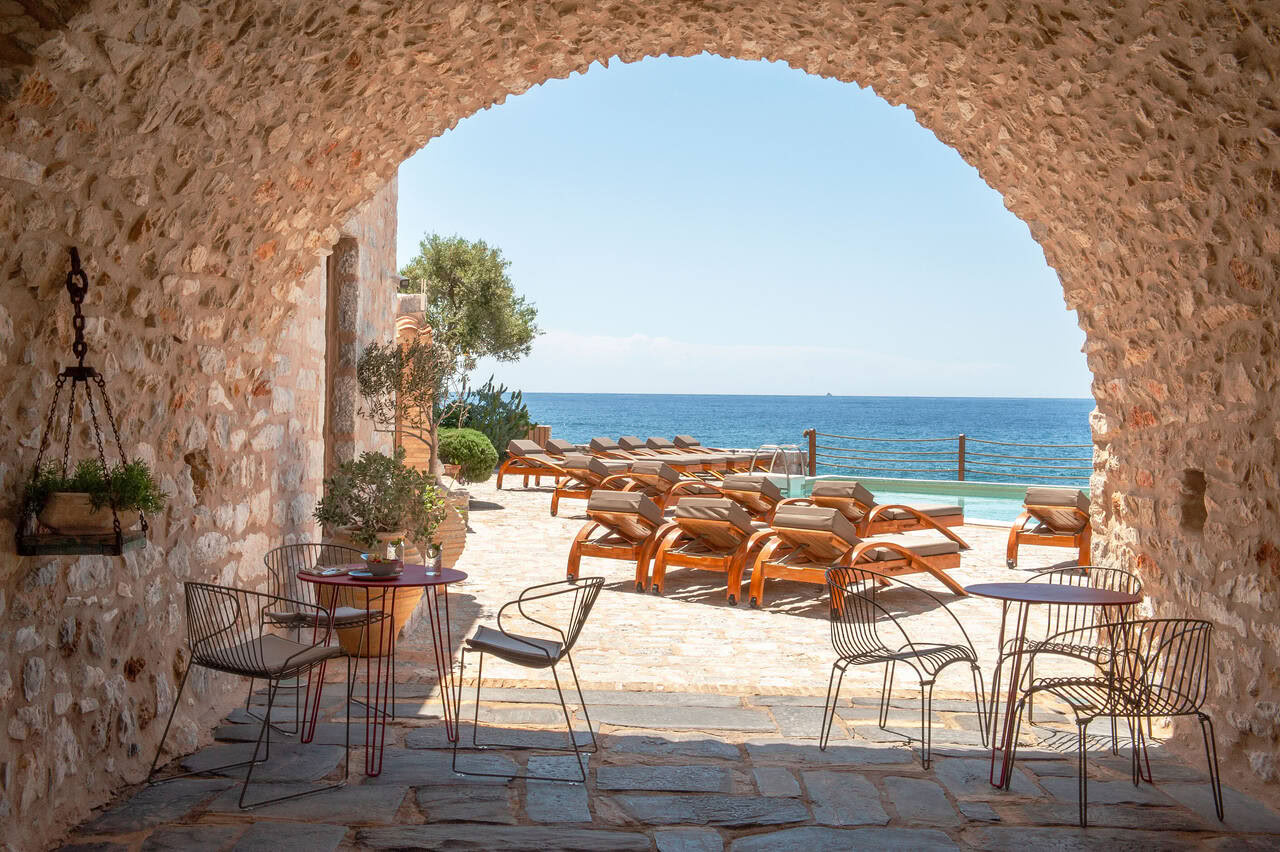 Évasion en Méditerranée : retraite de yoga en Grèce