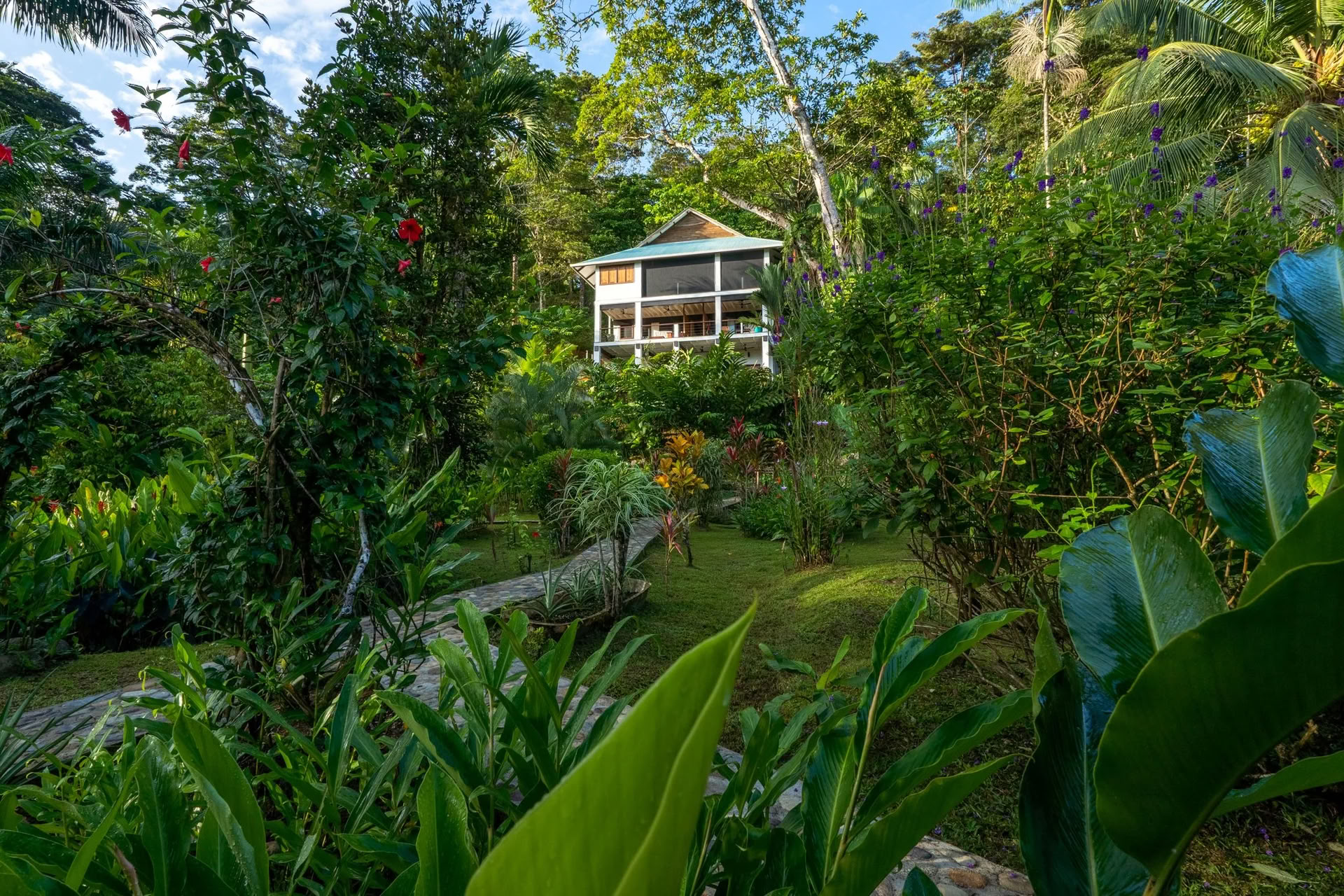 crecer y Florecer: une retraite Roam Yoga & Wellness