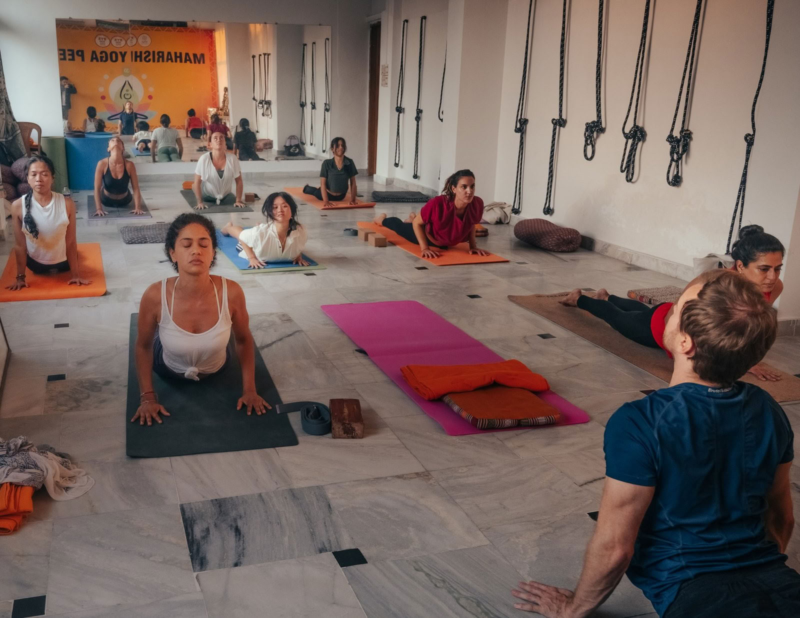 Formation de professeurs de yoga spéciale de 200 heures à Rishikesh – 3e-30e mars 2026