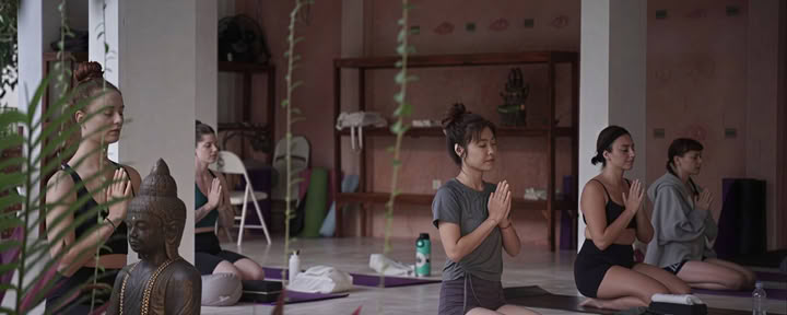Formation de professeur de yoga de 200 heures