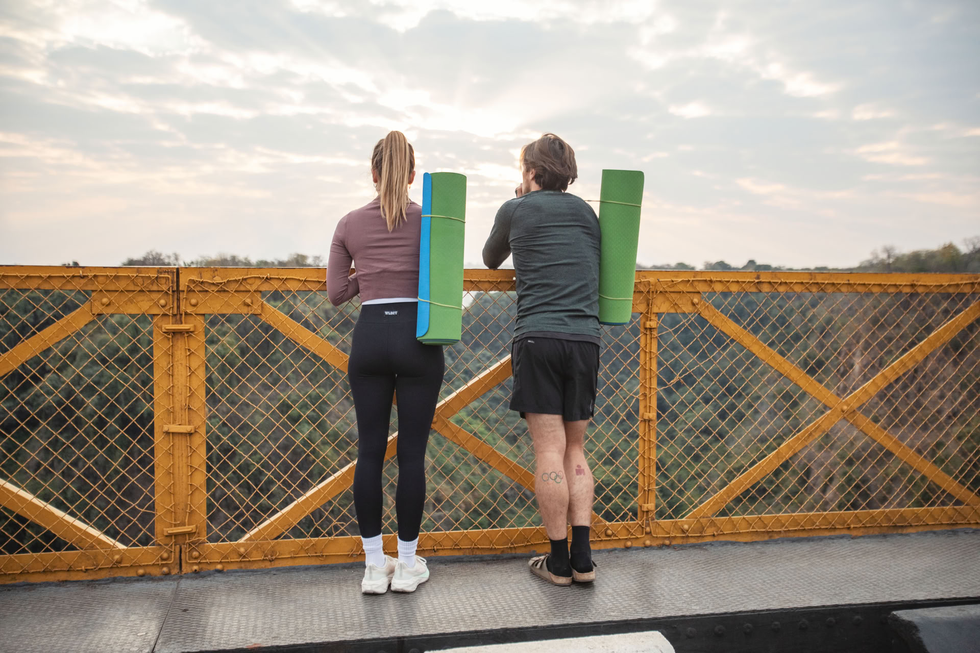 Yoga sur le pont
