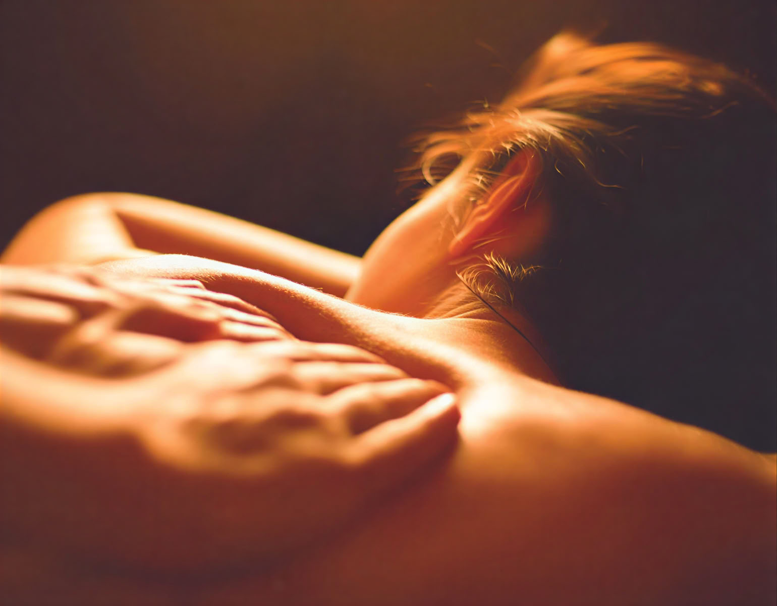 Massage thérapeutique de guérison avec Made Nawa