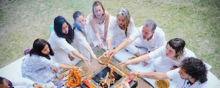 Formation de professeur de yoga de 100 heures à Rishikesh