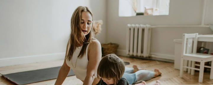 Formation de professeur de yoga multistyle de 100 heures à Rishikesh