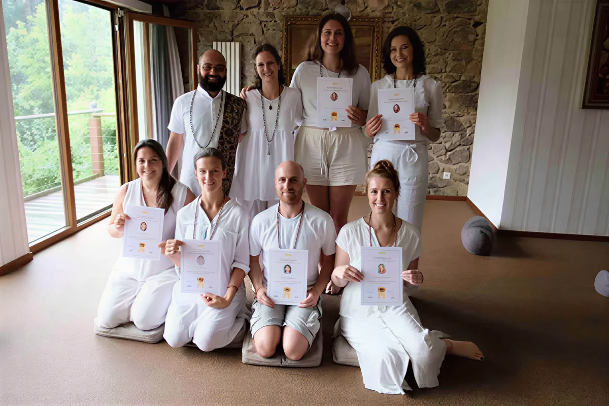Formation de professeur de yoga de 200 heures au Portugal