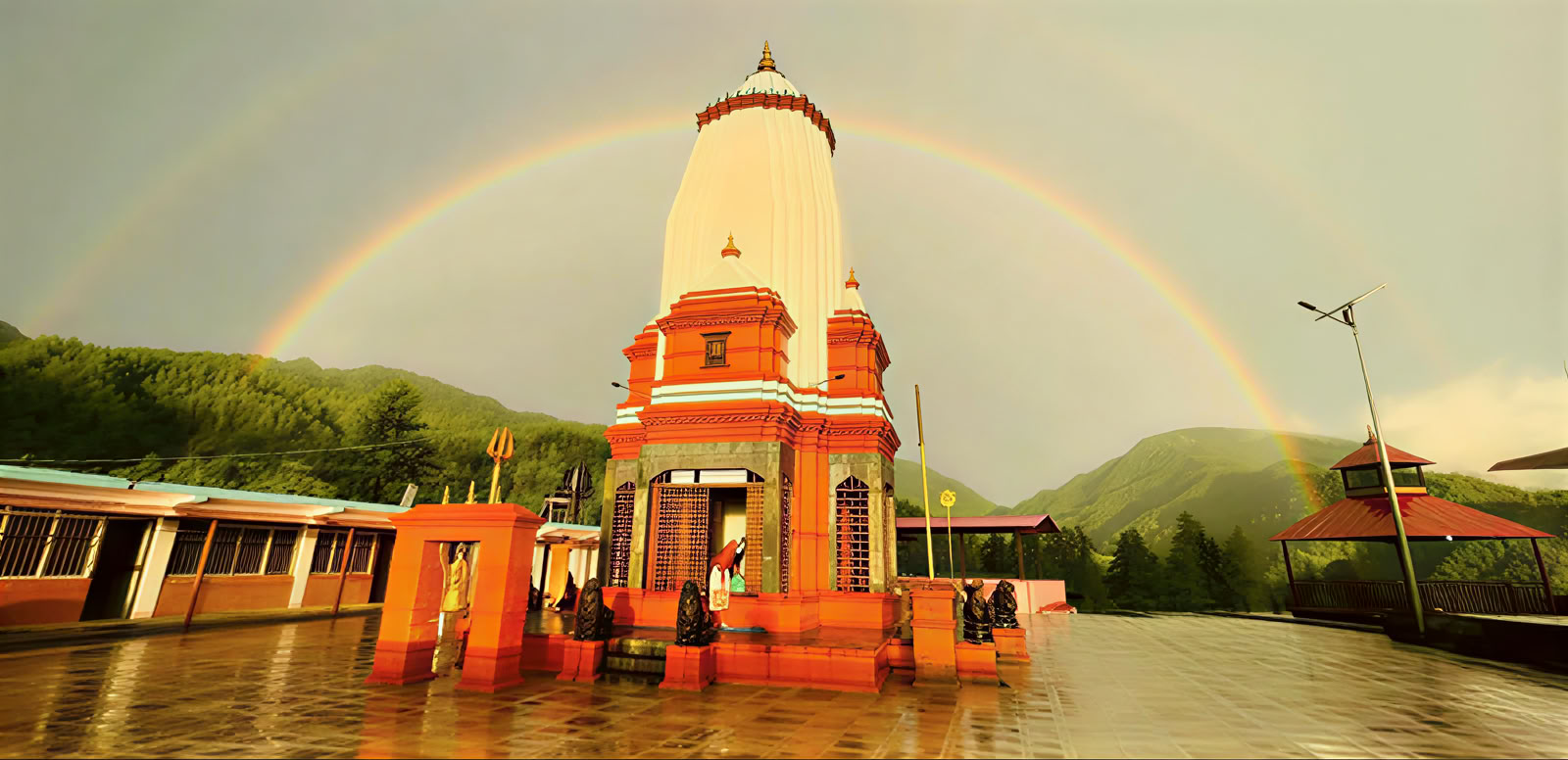 Tour Sachitananda