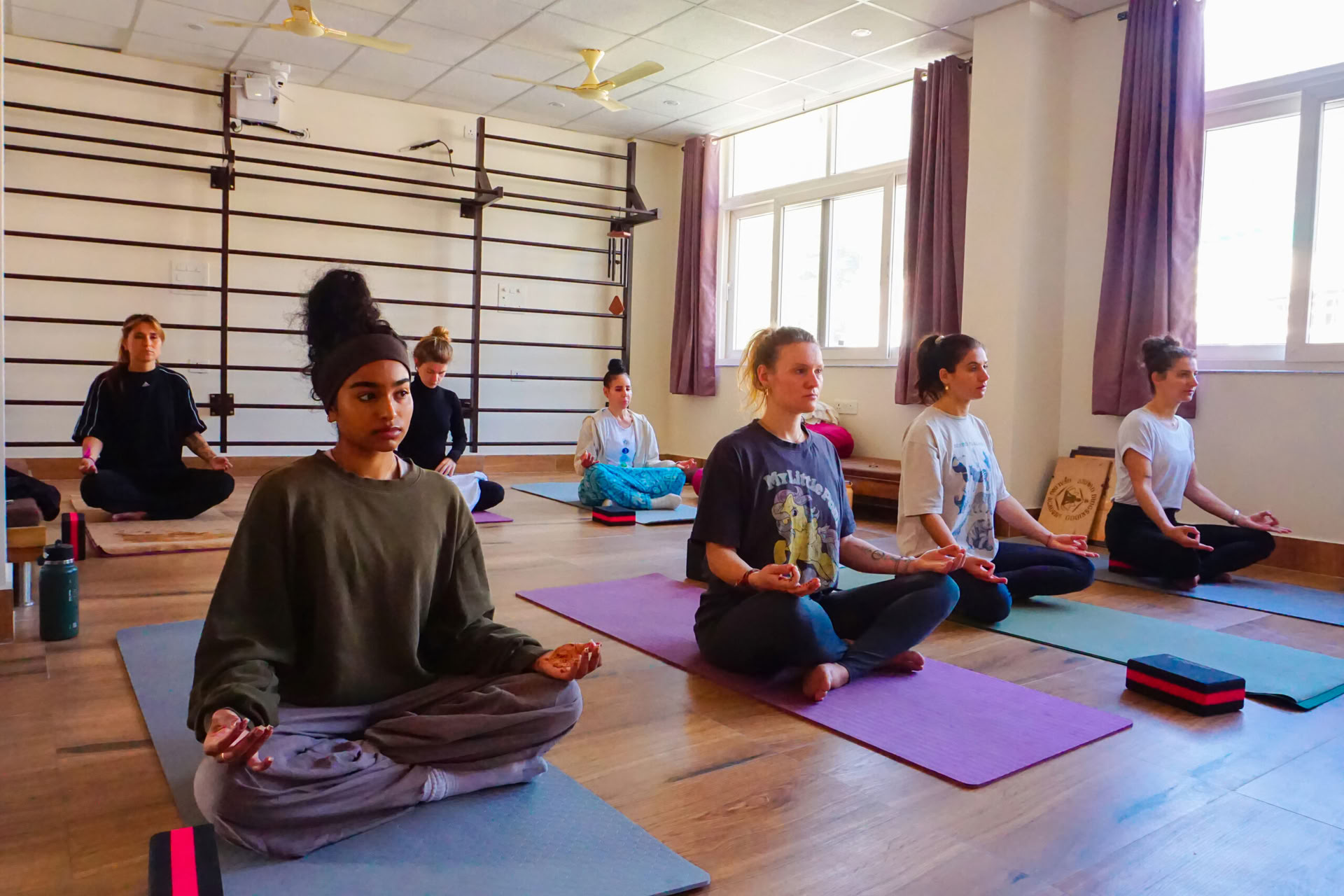 Cours de formation certifiée de 200 heures pour enseignants de yoga à Rishikesh