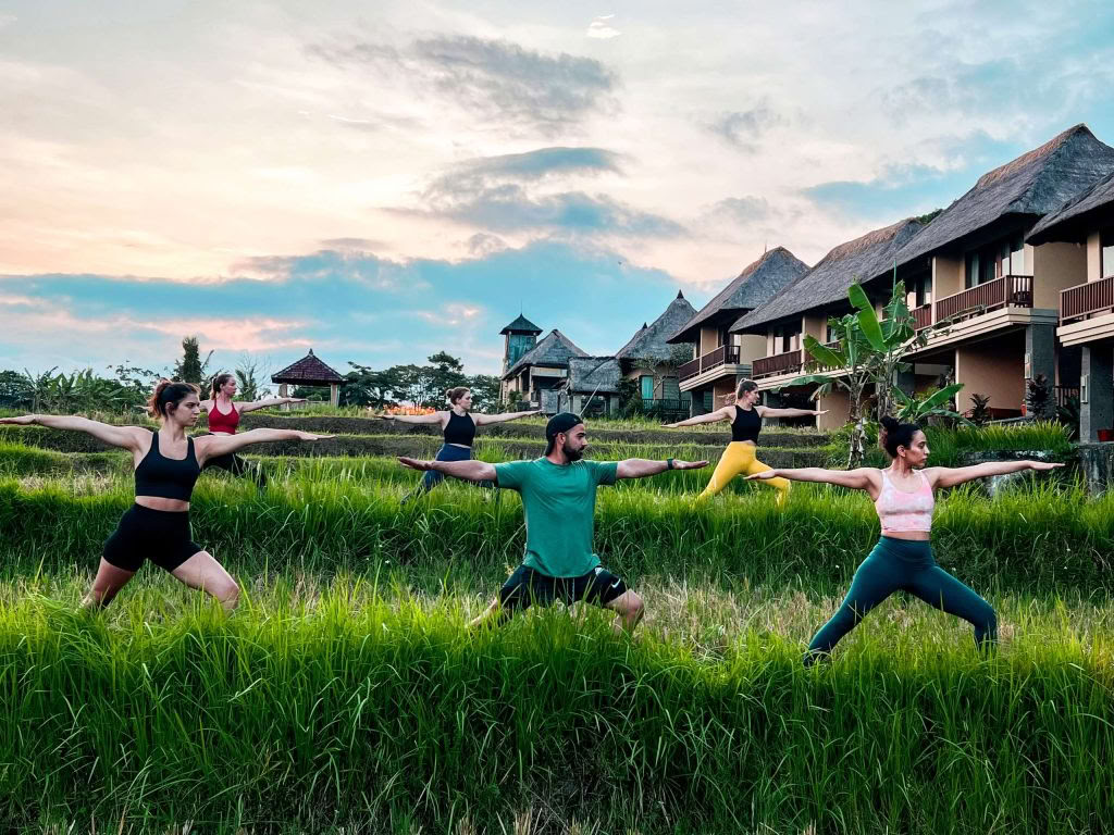 RYT200 Formation de professeurs de yoga – 30 août - 19 sept.