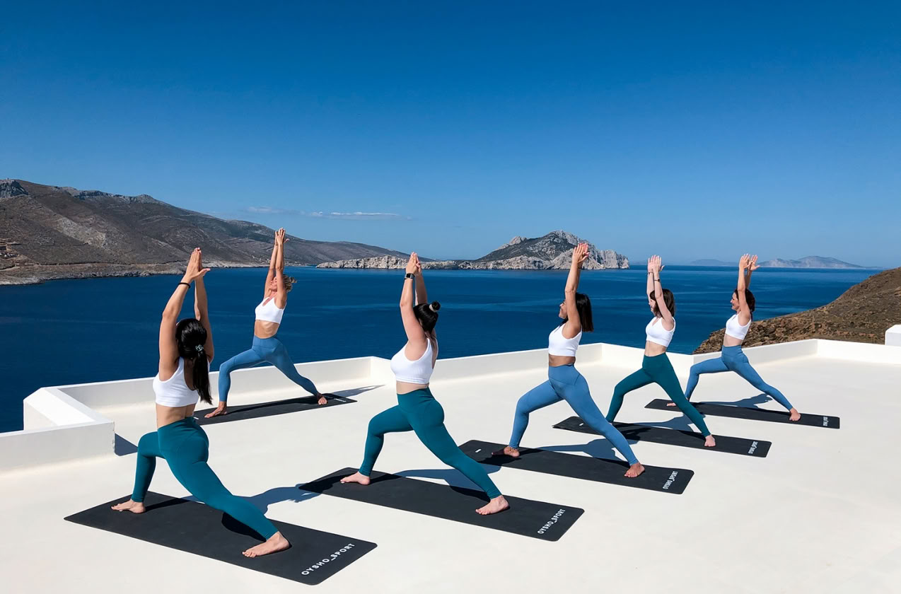 Le Reset Yoga en Grèce : Où la mer réinitialise l’âme