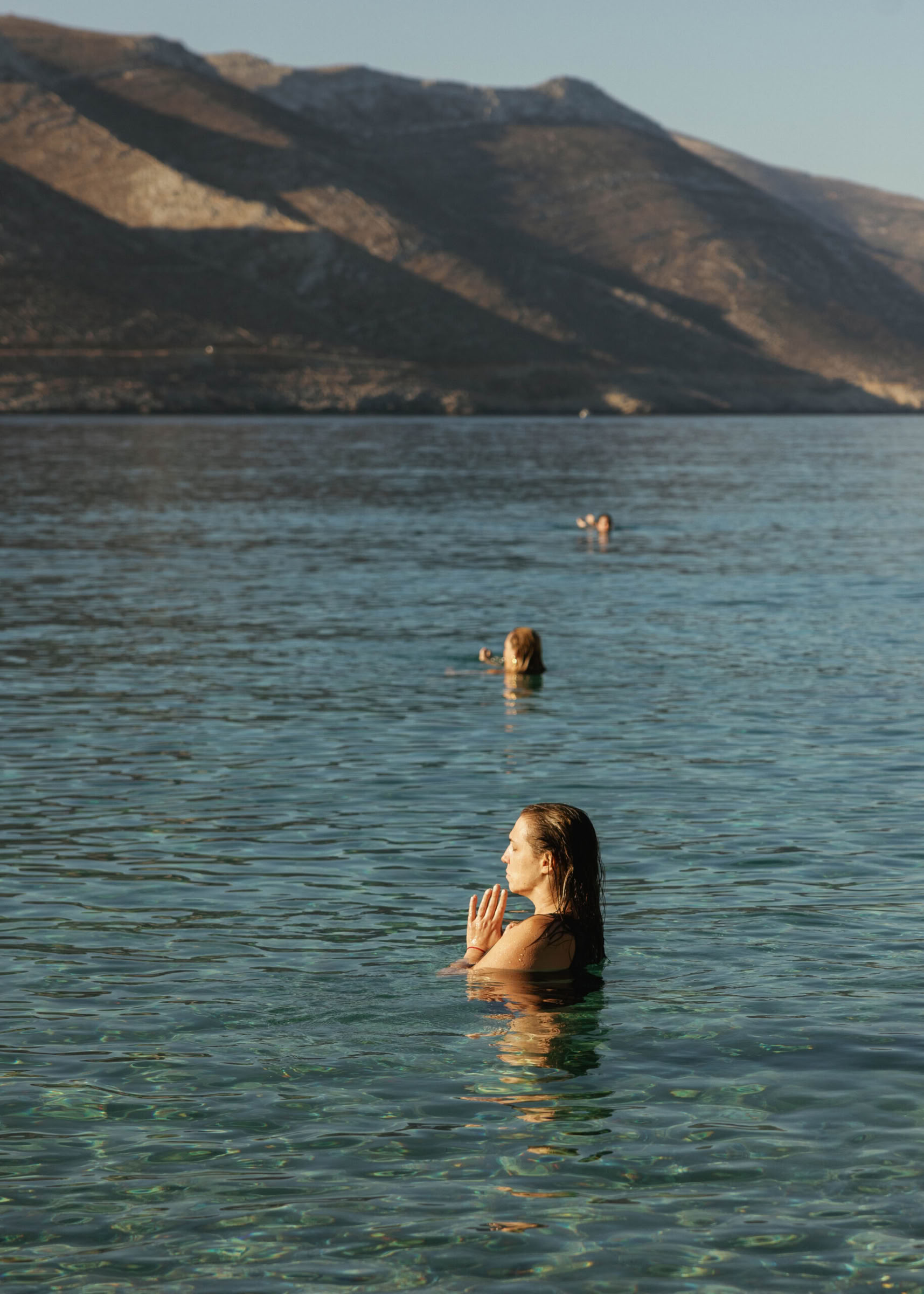 Journey vers la plénitude : retraite de yoga sur une île grecque
