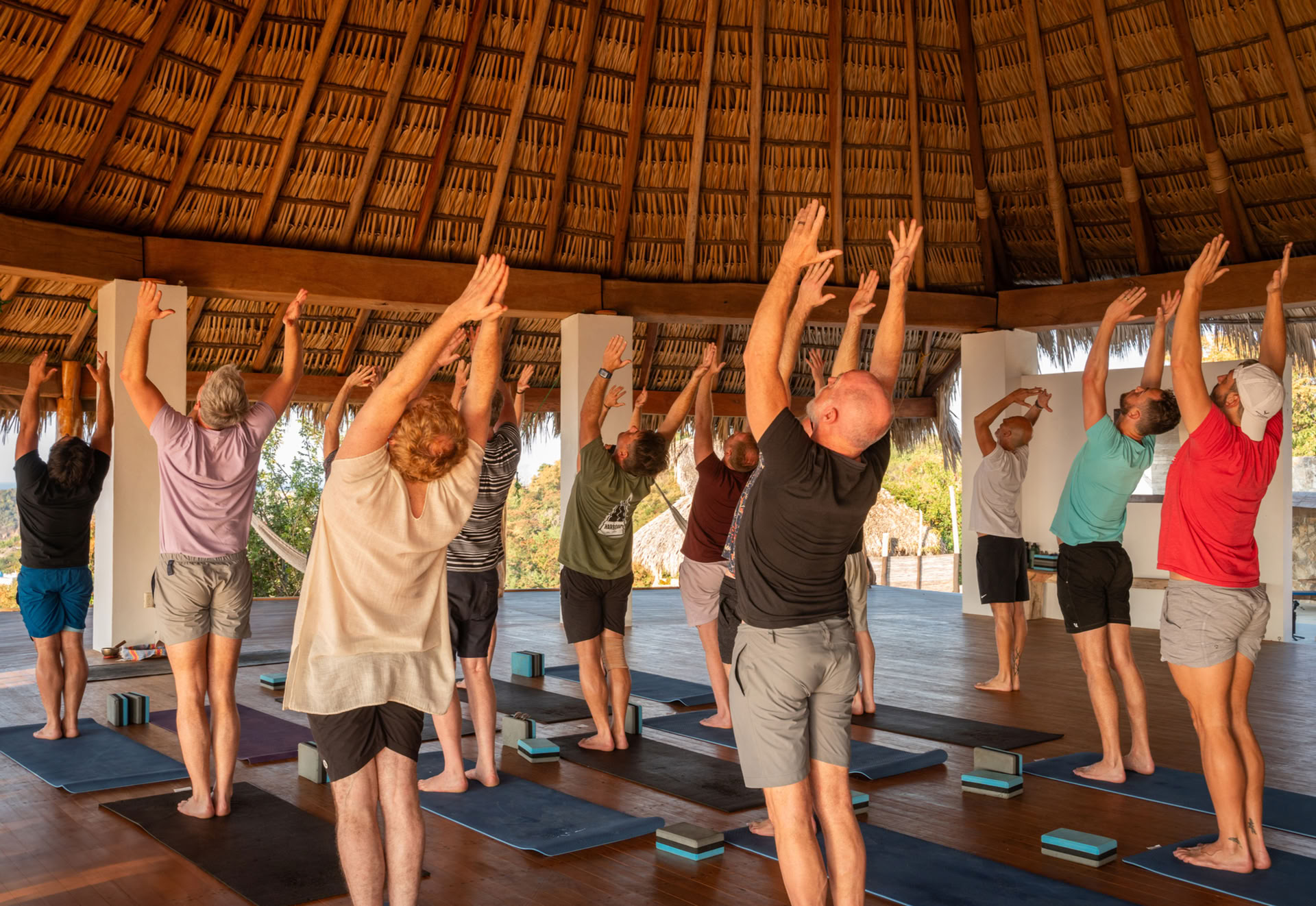 Formation de professeurs de yoga réservée aux hommes de 200 et 100 heures, Crète, Grèce, 01 - 21 avril 2027