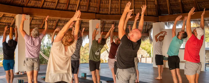 Formation de professeurs de yoga réservée aux hommes de 200 et 100 heures, Crète, Grèce, 01 - 21 avril 2027