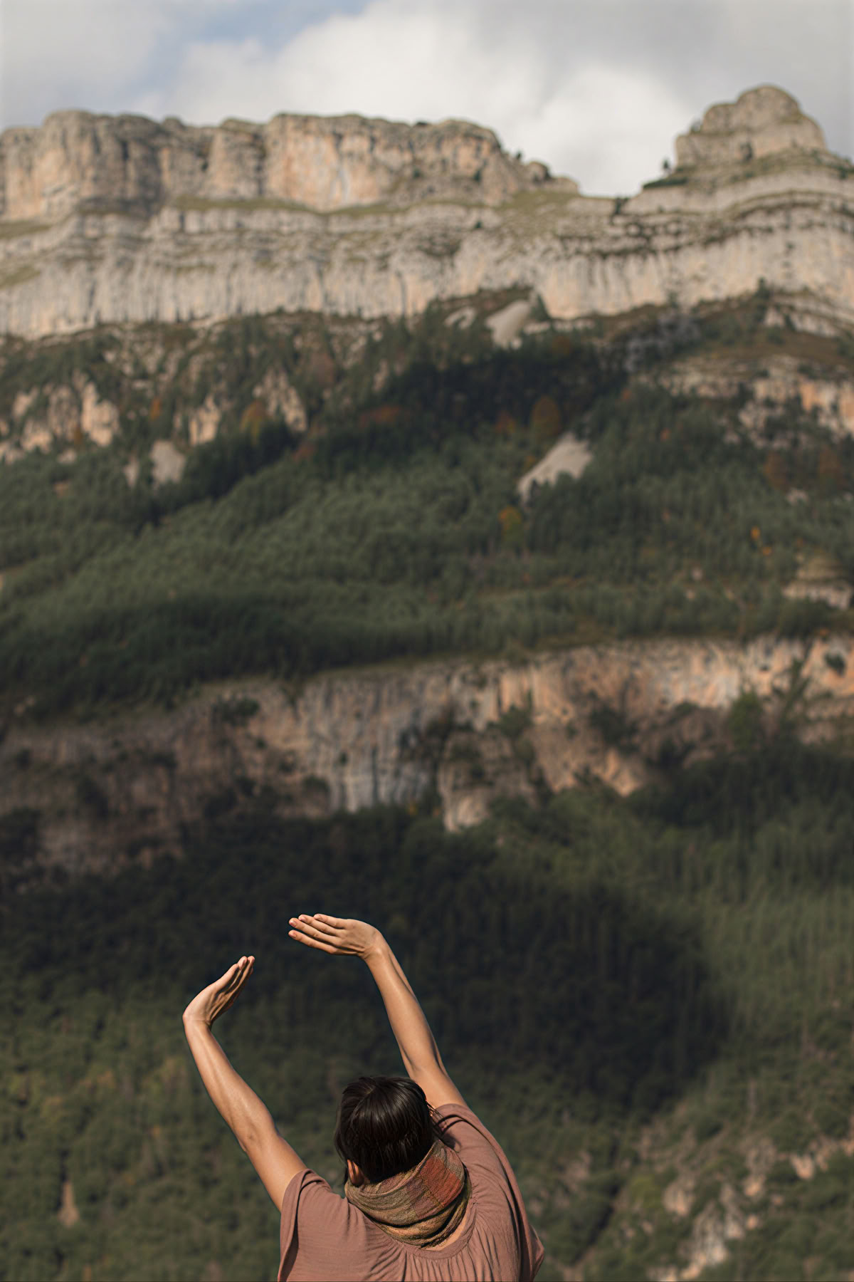 Bain de forêt : retraite de yoga, d’art et de nature