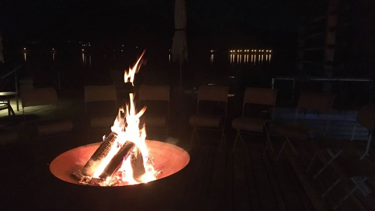 Spa de pleine lune tard dans la nuit