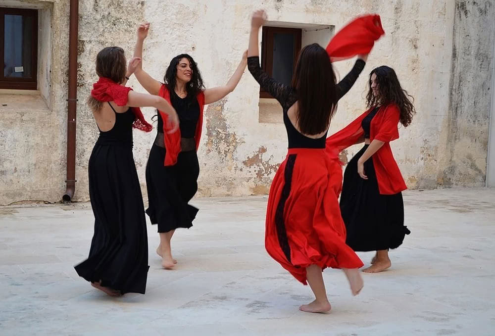 Conversations avec le lieu : une résidence créative à Masseria Specula