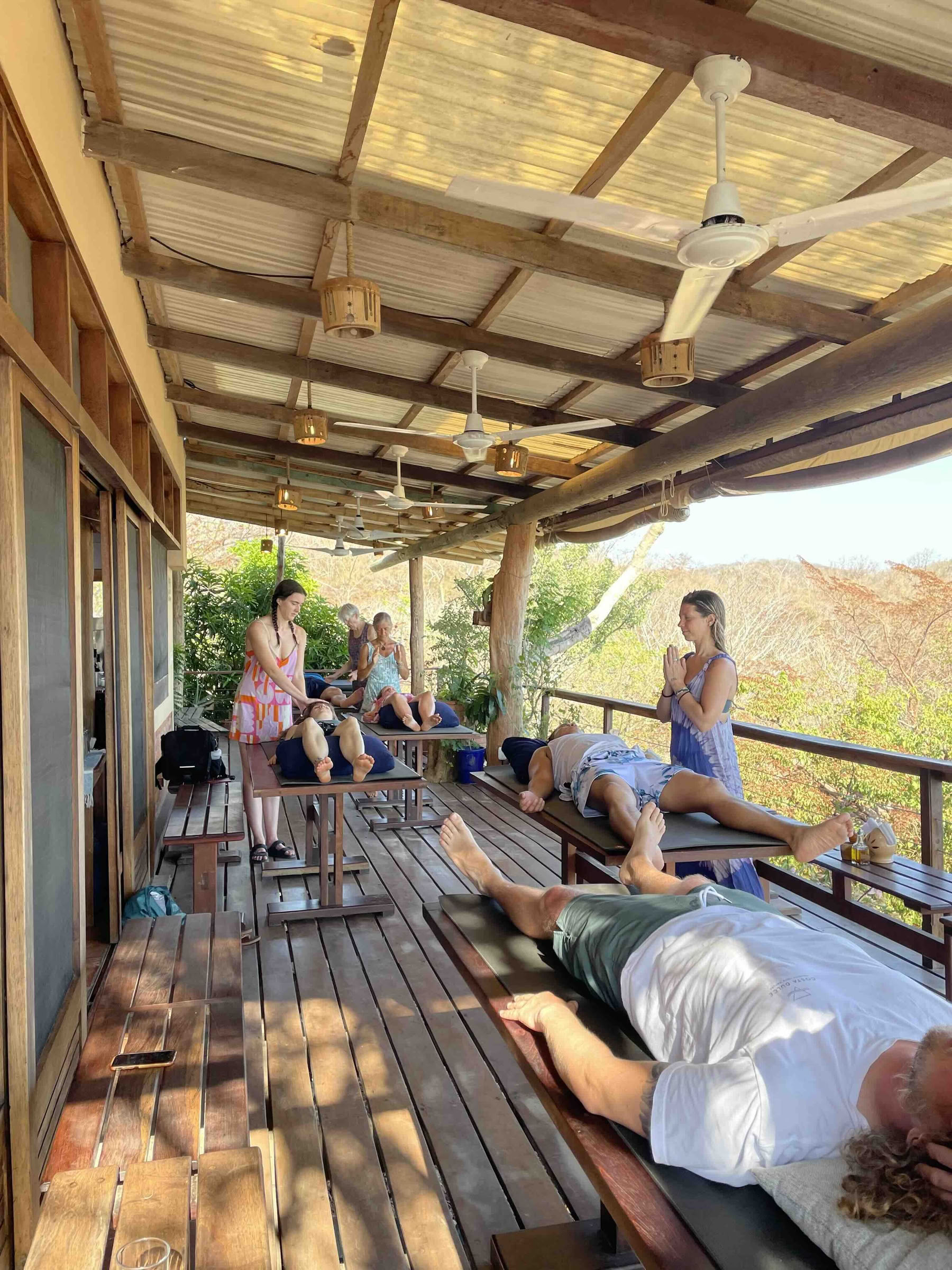 Retraite de Reiki Usui et de Yoga — Mother of Pearl Healing Center