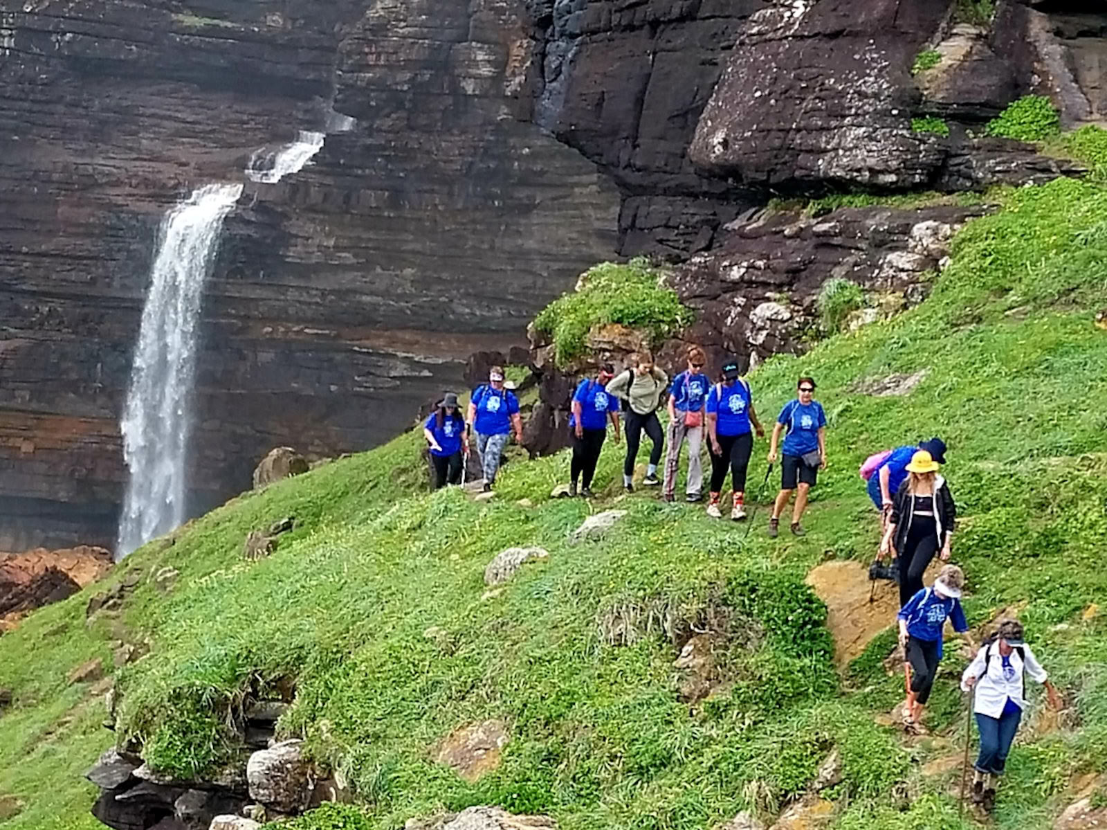 Randonnées et visites aux cascades