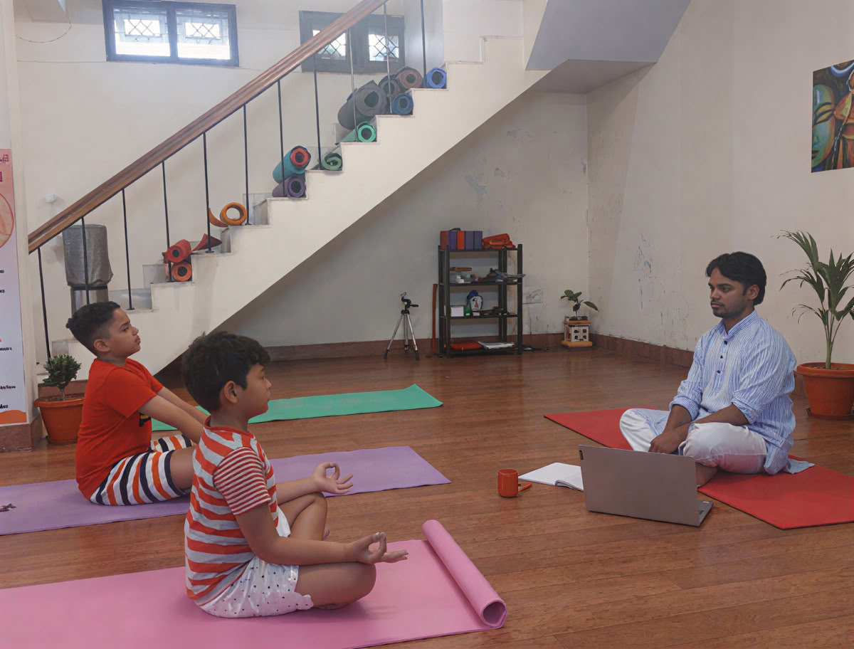 100 Heures de Formation de Professeur de Yoga