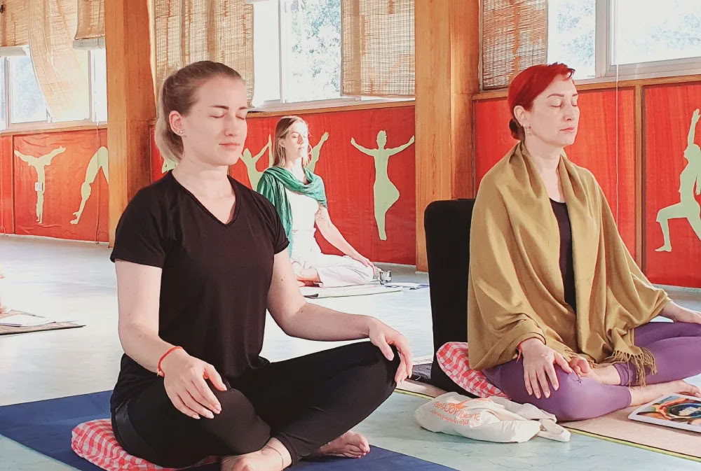 Formation de professeur de yoga de 500 heures à Rishikesh – 3 février