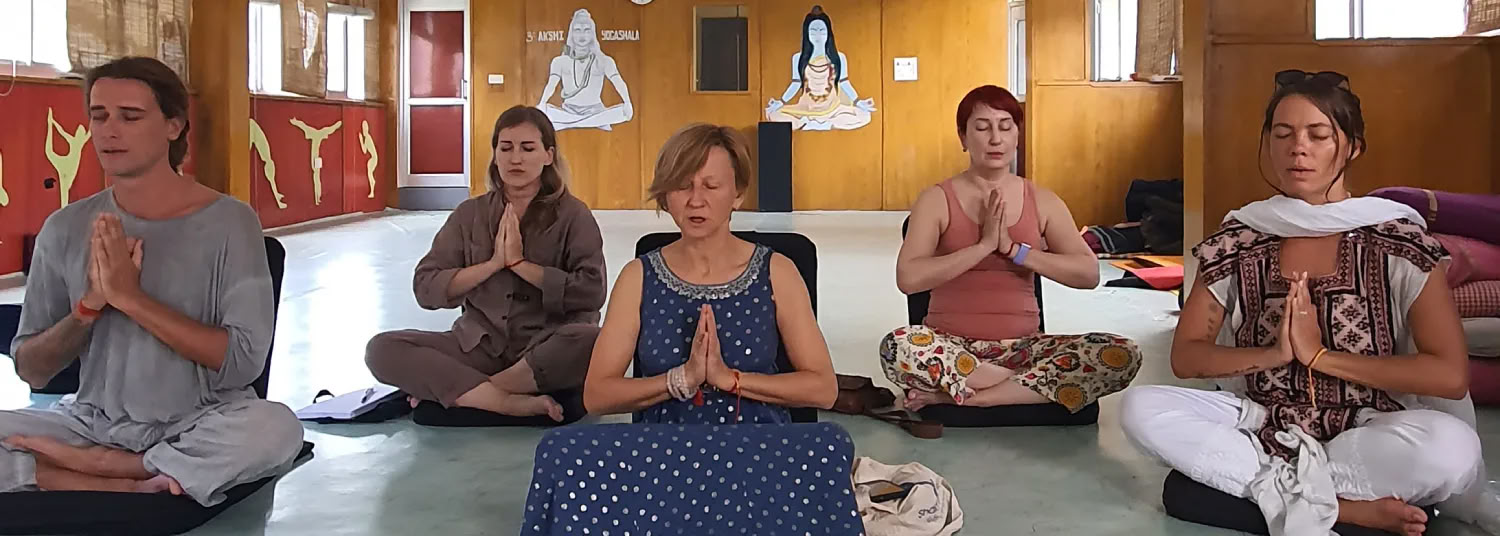 Formation de professeur de yoga de 500 heures à Rishikesh – 3 février