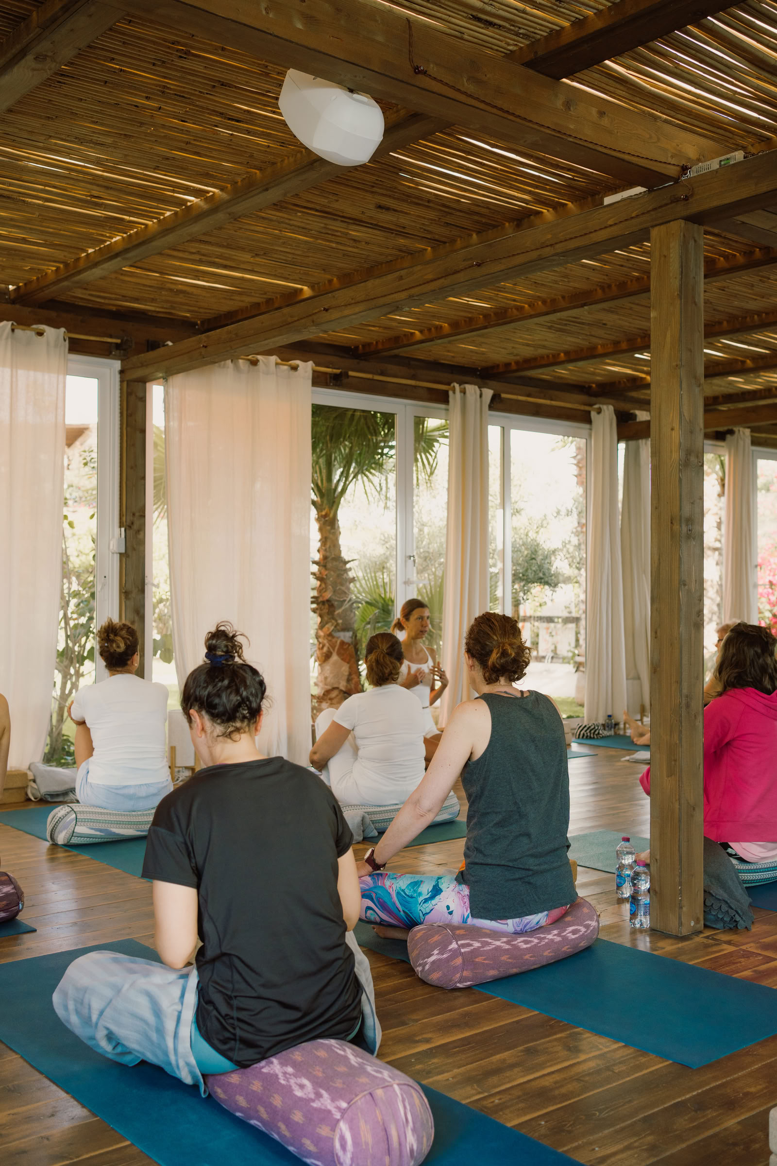 Floripa Summer Play : Yoga, Acro & Inversions