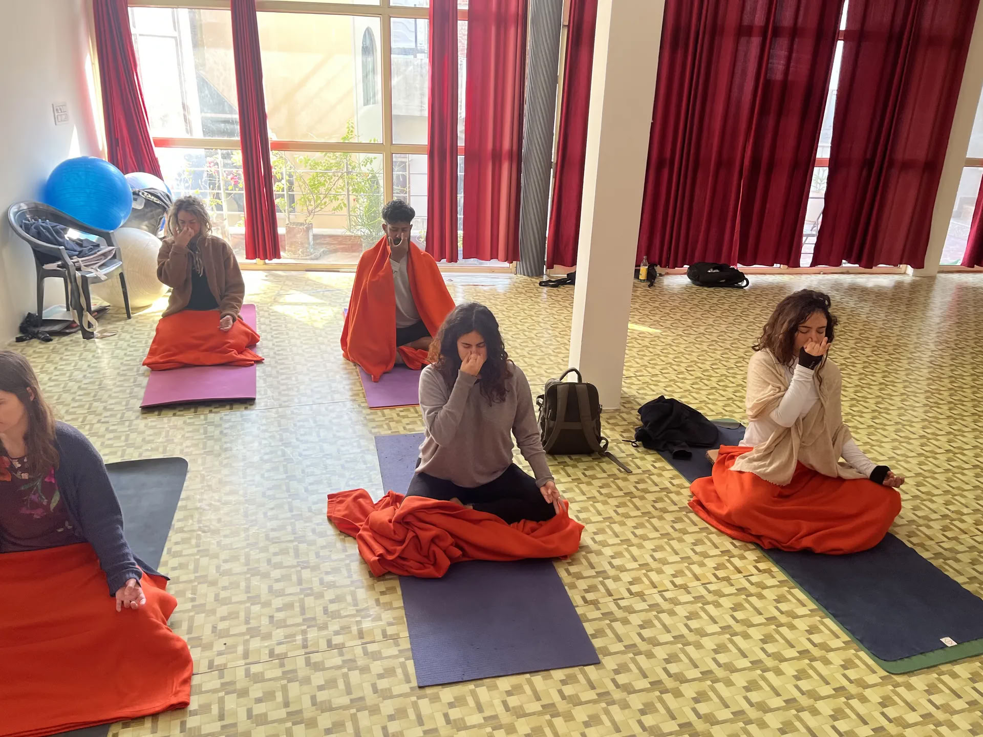 Formation de professeur de yoga de 300 heures