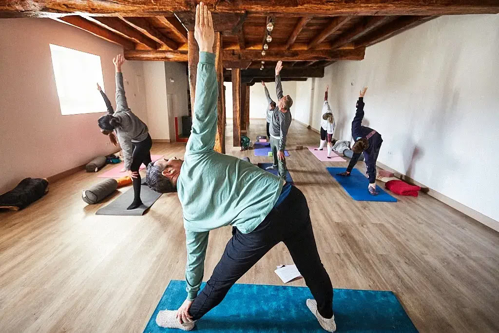 Vacances de randonnée printanière, yoga et méditation