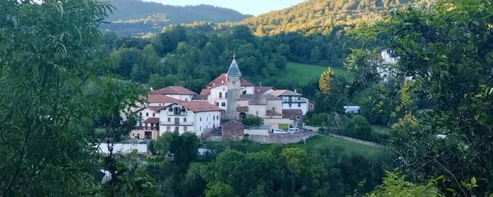 Retraite de yoga, psychologie et nature dans les Pyrénées (en anglais)
