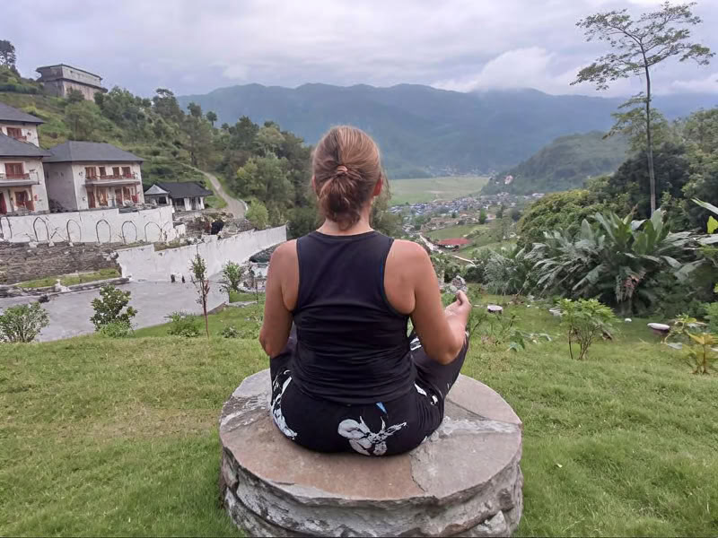 Atelier de yoga bhakti de 100 heures - 11 jours / 10 nuits