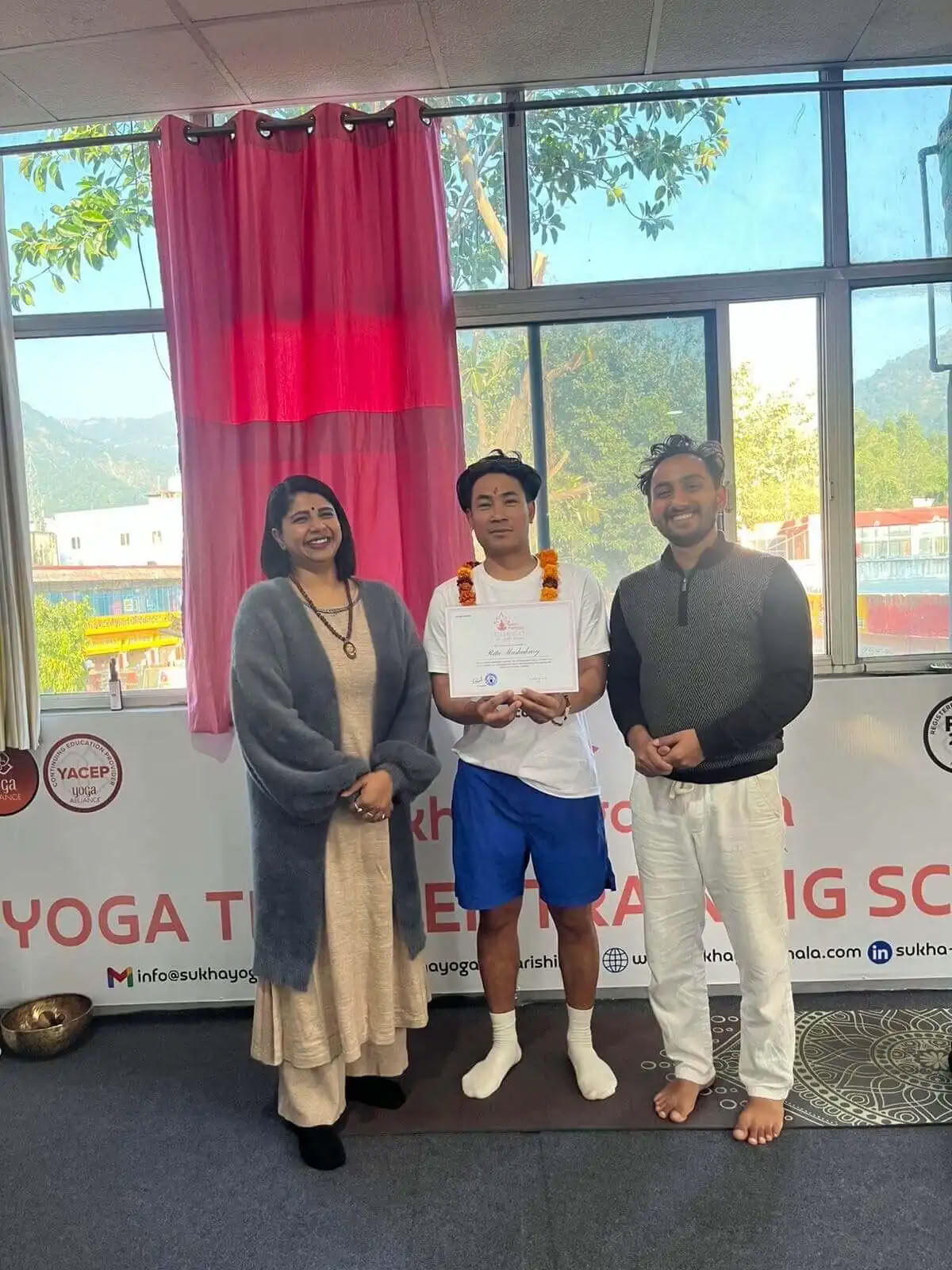 Formation de professeur de yoga de 100 heures à Rishikesh