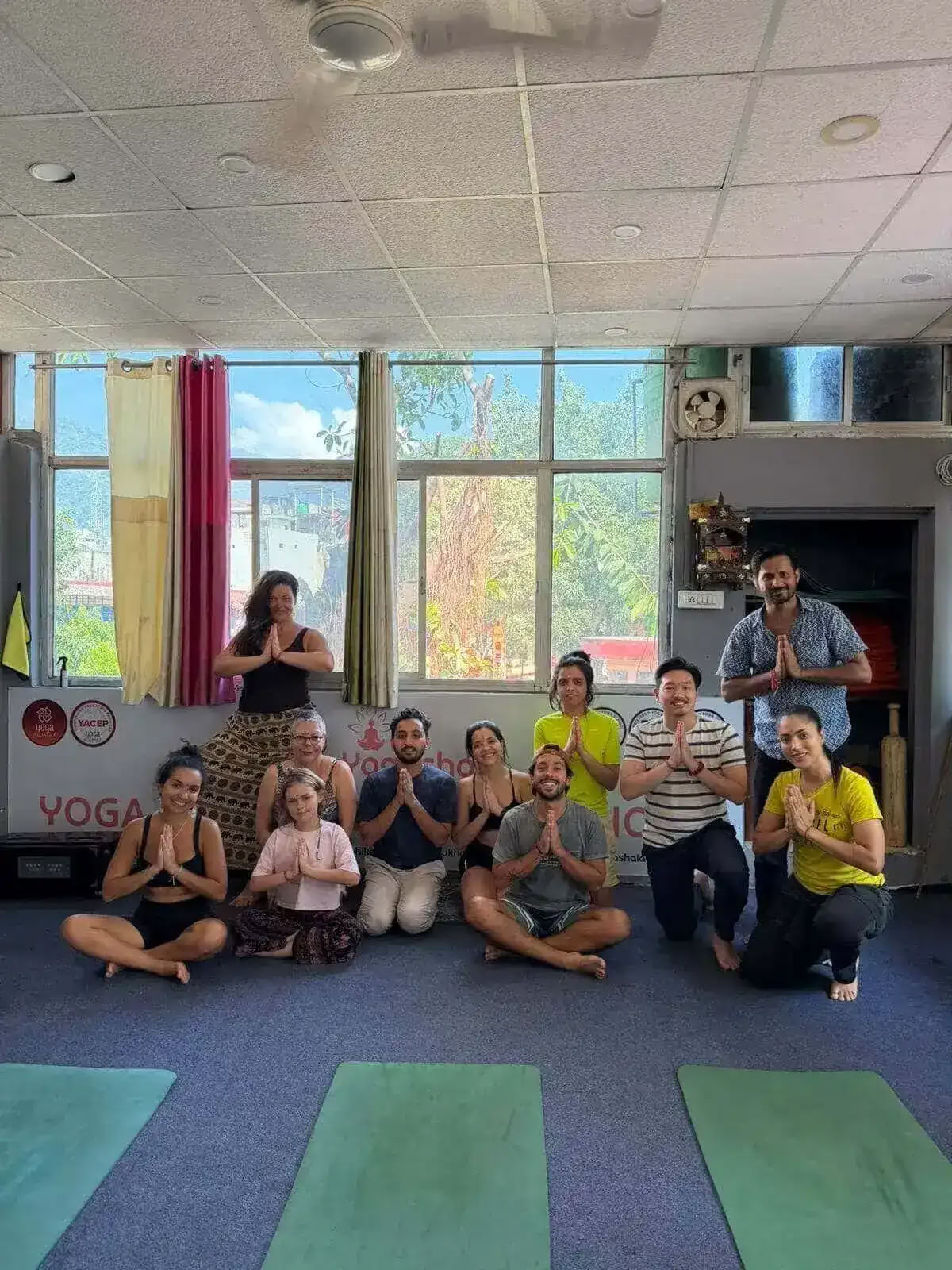 Formation de professeur de yoga de 100 heures à Rishikesh