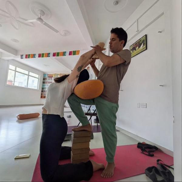 Formation de professeur de yoga de 300 heures à Rishikesh