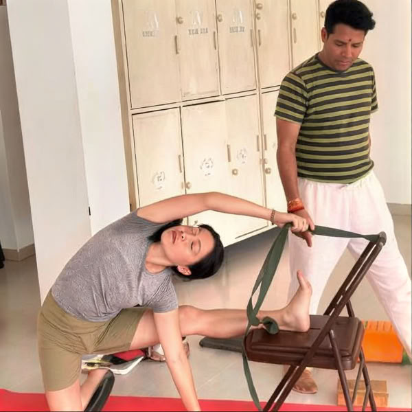 Formation de professeur de yoga de 300 heures à Rishikesh