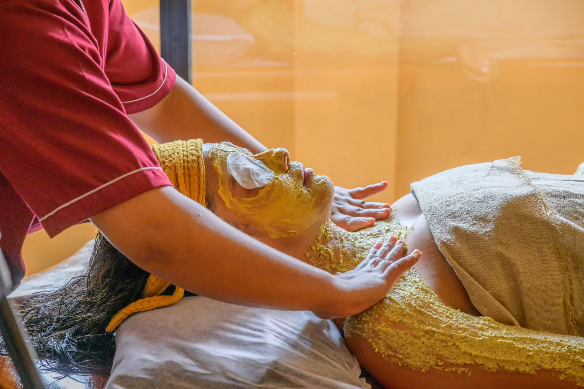 Cours de certification de 21 jours en massage ayurvédique et thérapie Panchakarma