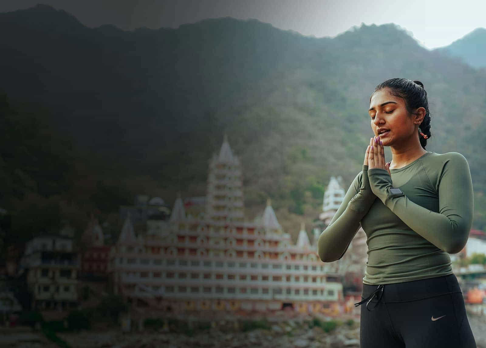 Formation de professeur de yoga de 100 heures