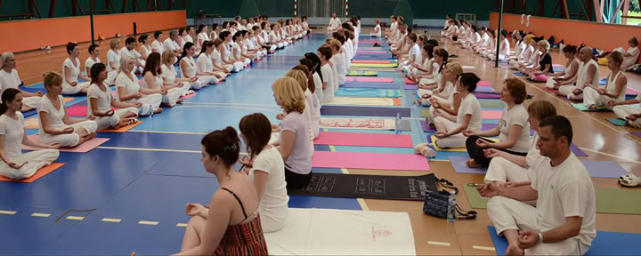 Retraite de yoga familiale de 6 jours pour enfants et adultes