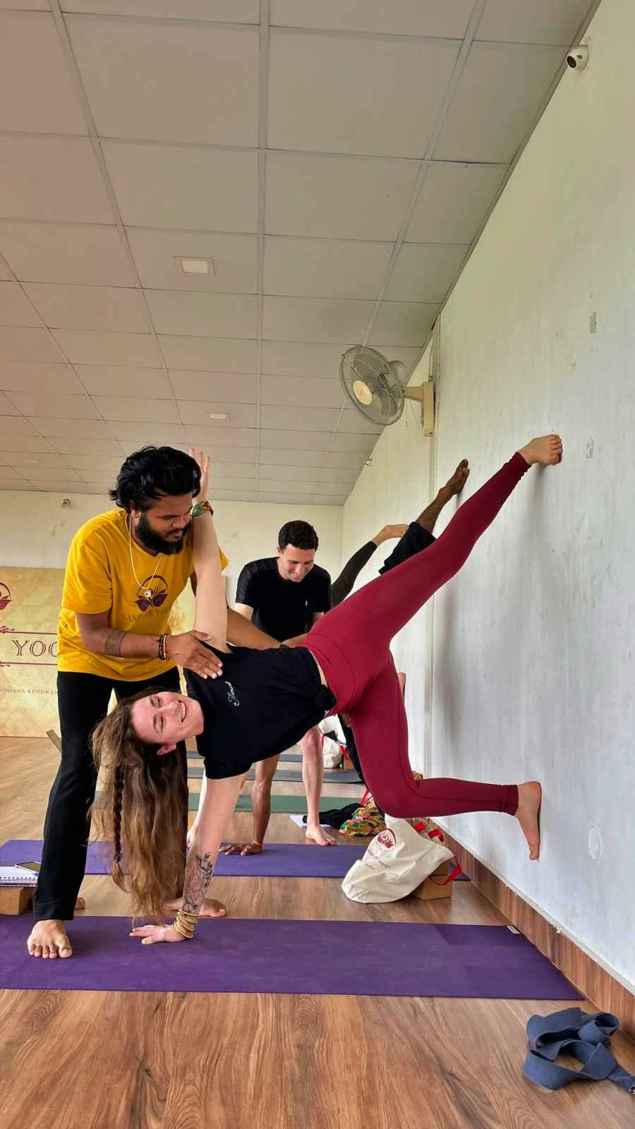 Formation avancée de professeur de yoga de 300 heures - août 2026