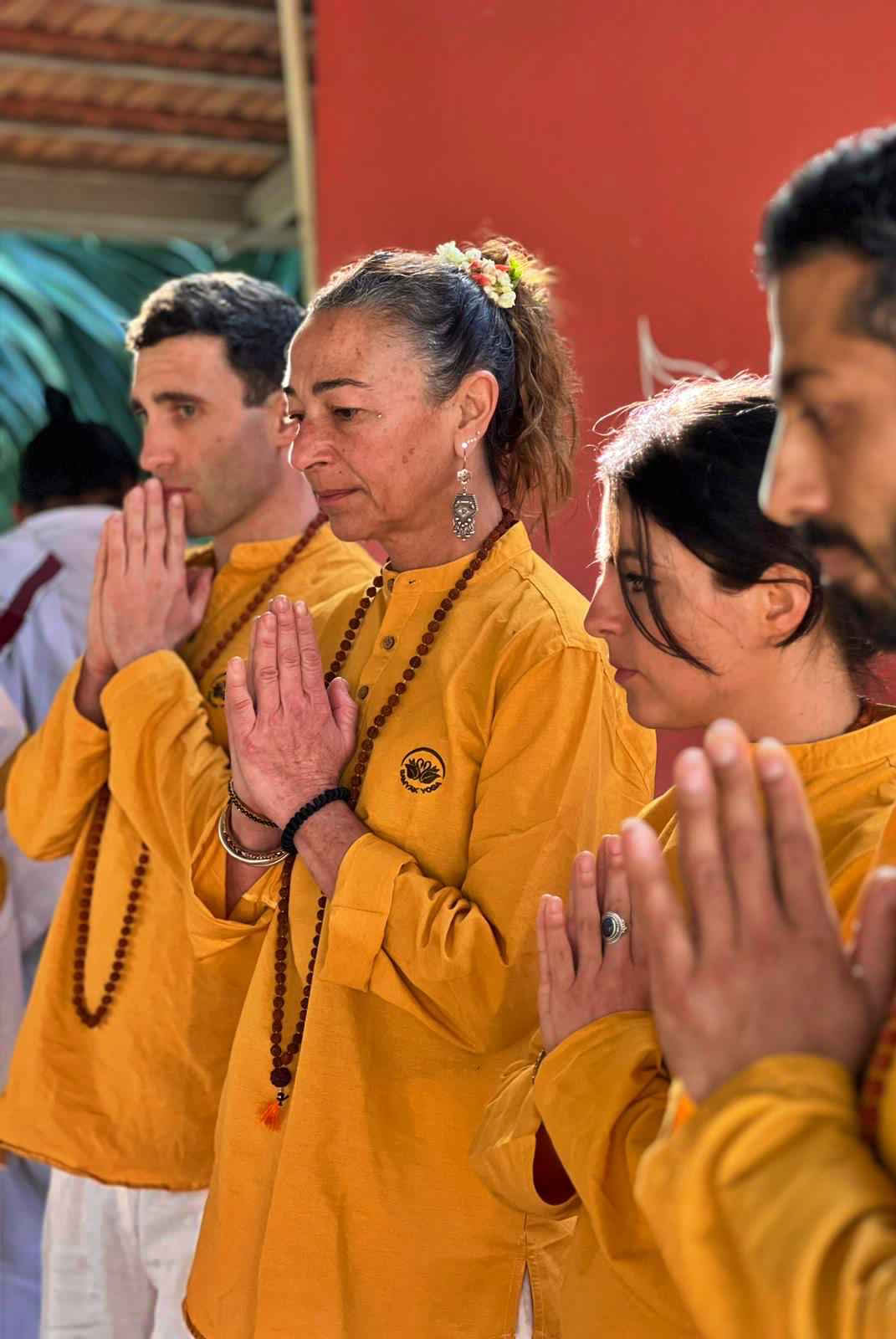 Formation avancée de professeur de yoga de 300 heures - août 2026