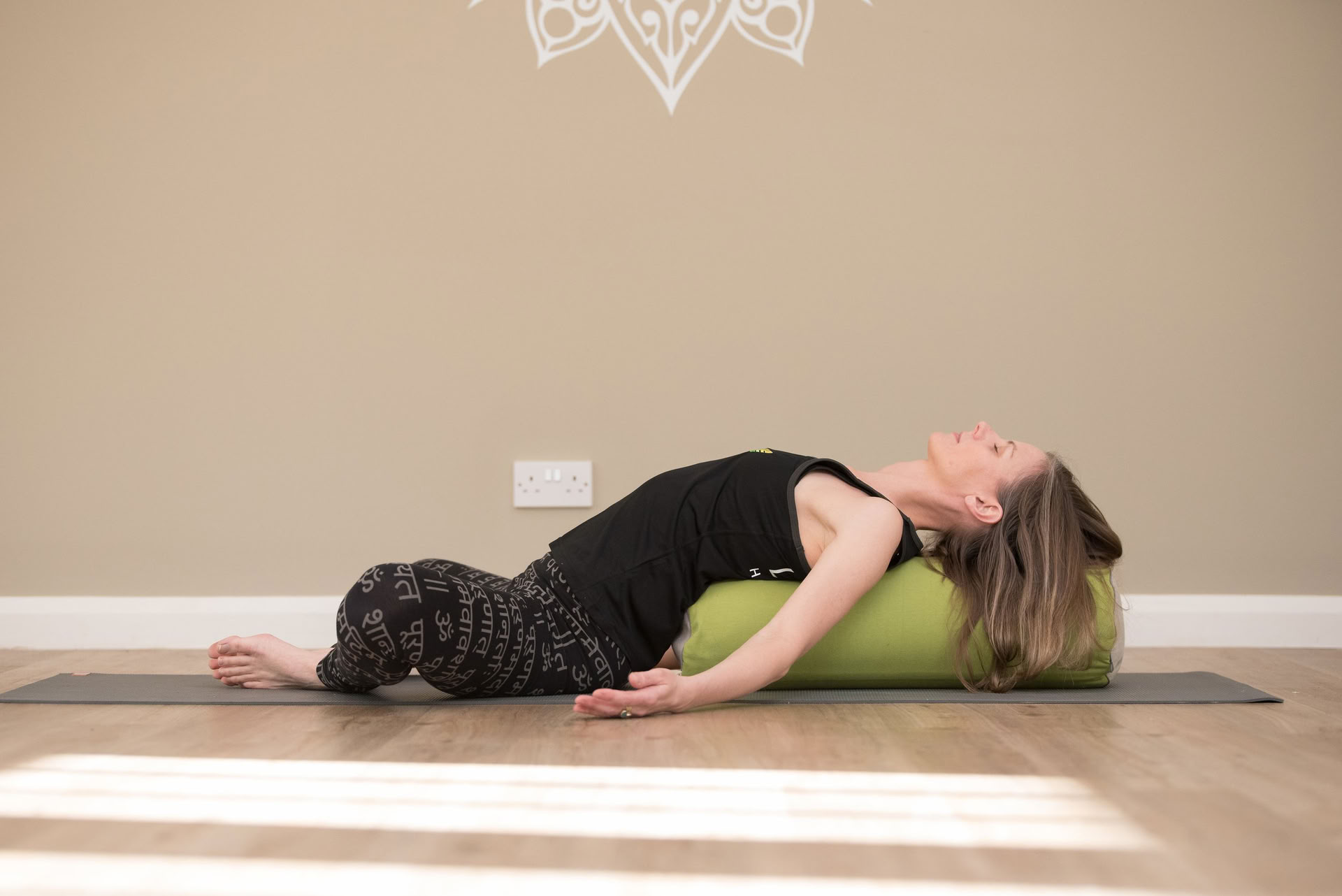 Repos et restauration : formation continue pour enseignants de yoga restauratif (30 heures) — The Yoga Yurt