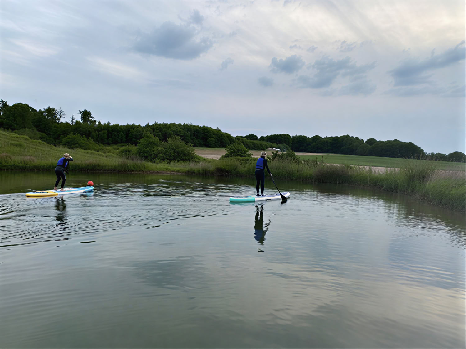 Yoga sur paddleboard