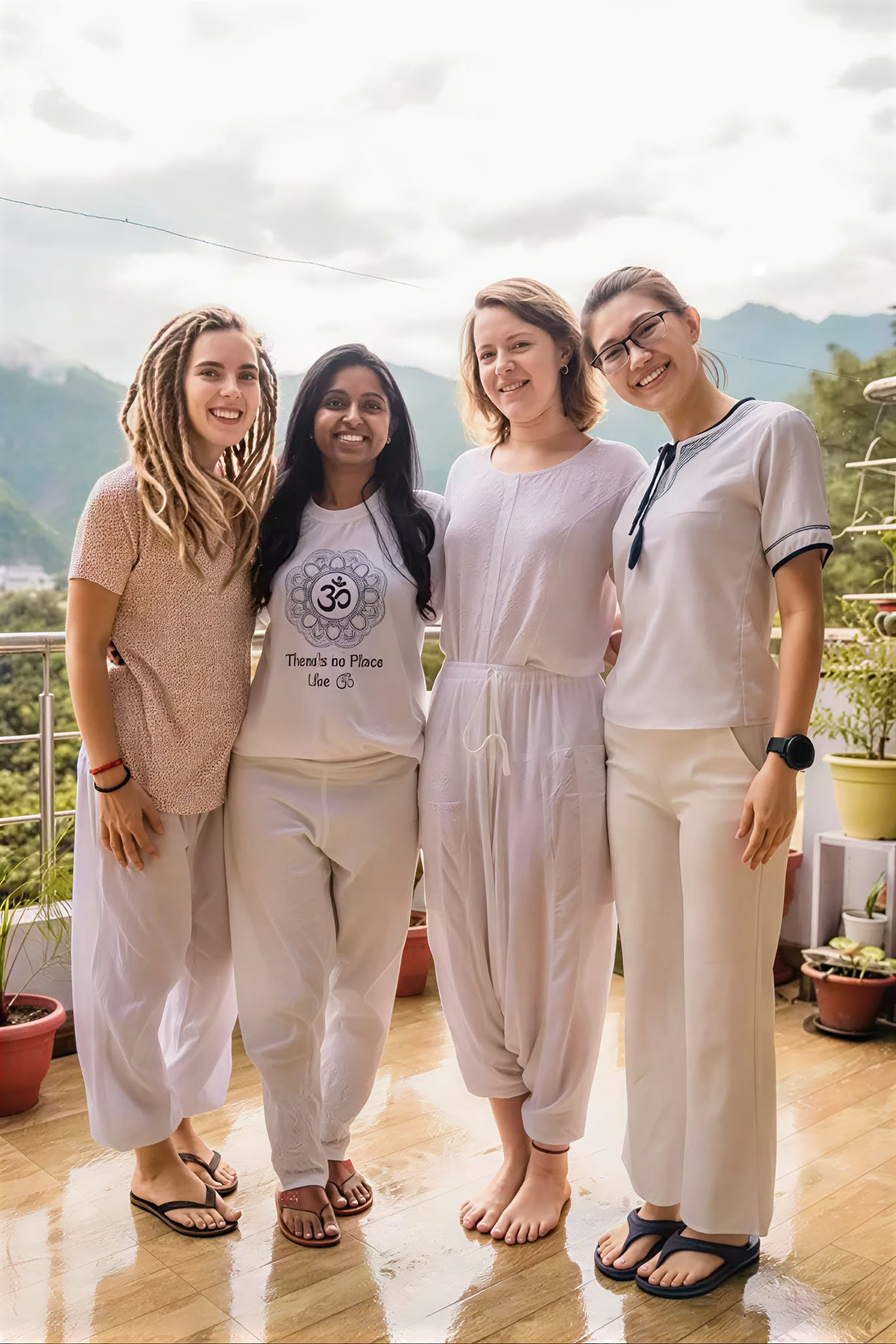 Formation de professeur de yoga prénatal de 85 heures à Rishikesh