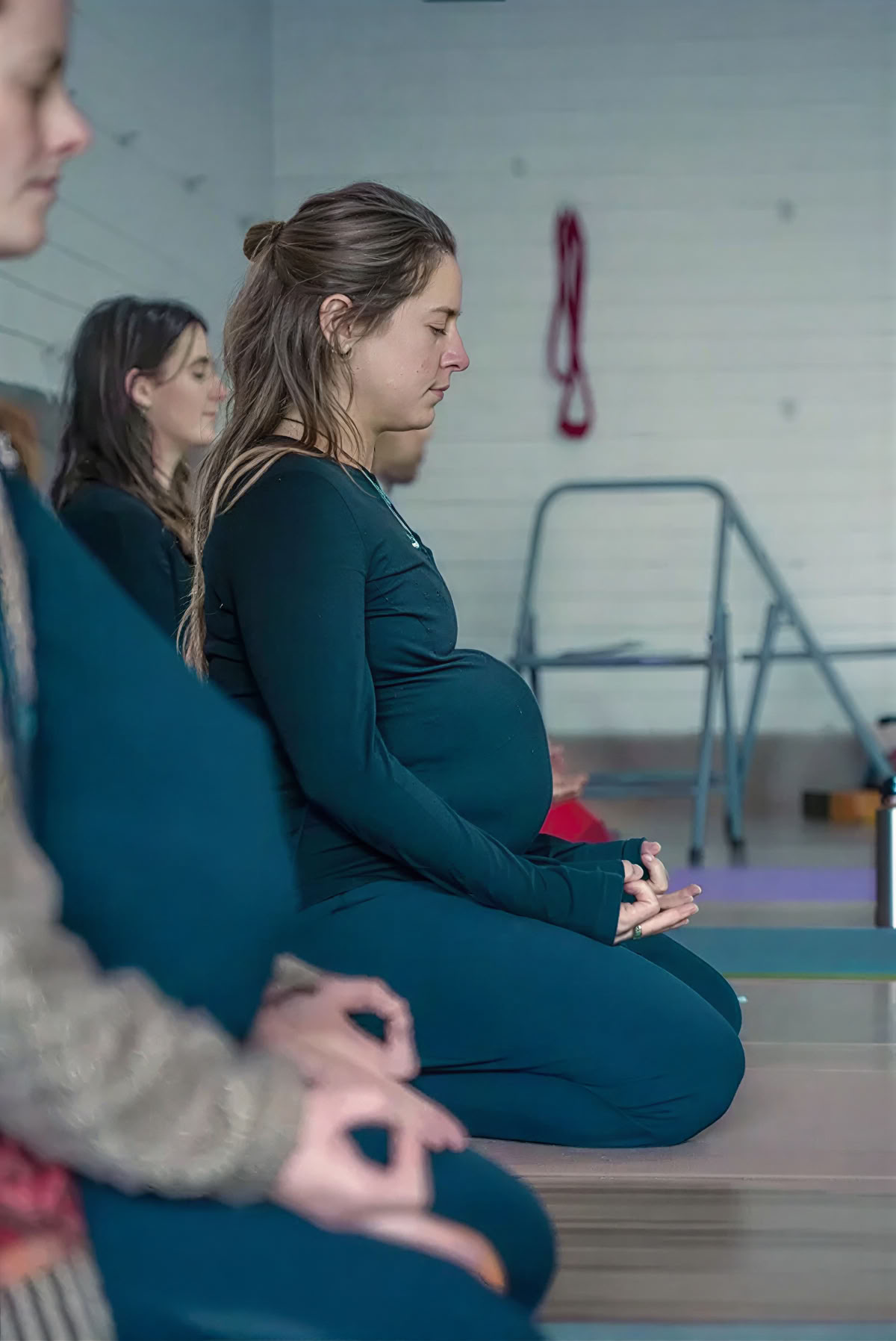 Formation de professeur de yoga prénatal de 85 heures à Rishikesh