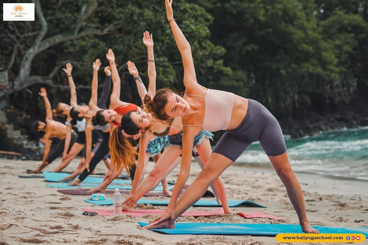 Formation de professeurs de yoga de 300 heures en Thaïlande