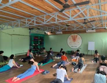 Formation résidentielle de 300 heures pour enseignants de yoga